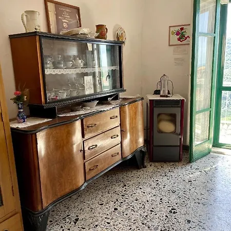 Titas House Apartment *