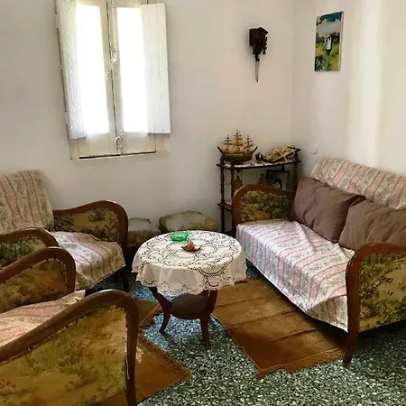 Titas House Apartment *